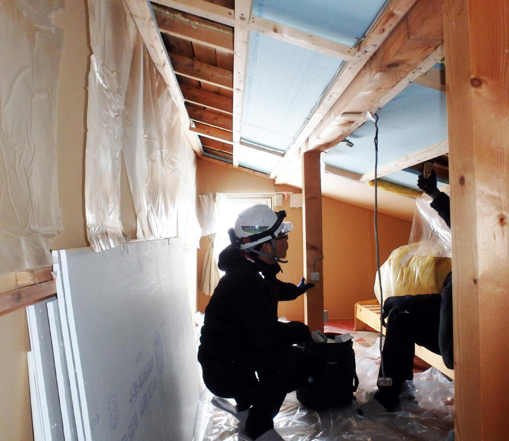 INDIの劣化診断〜小屋裏調査